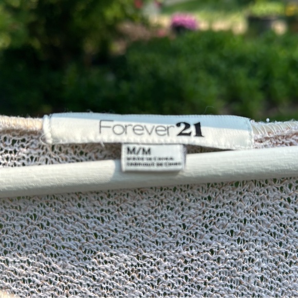 FOREVER 21 SWEATER - Picture 3 of 4